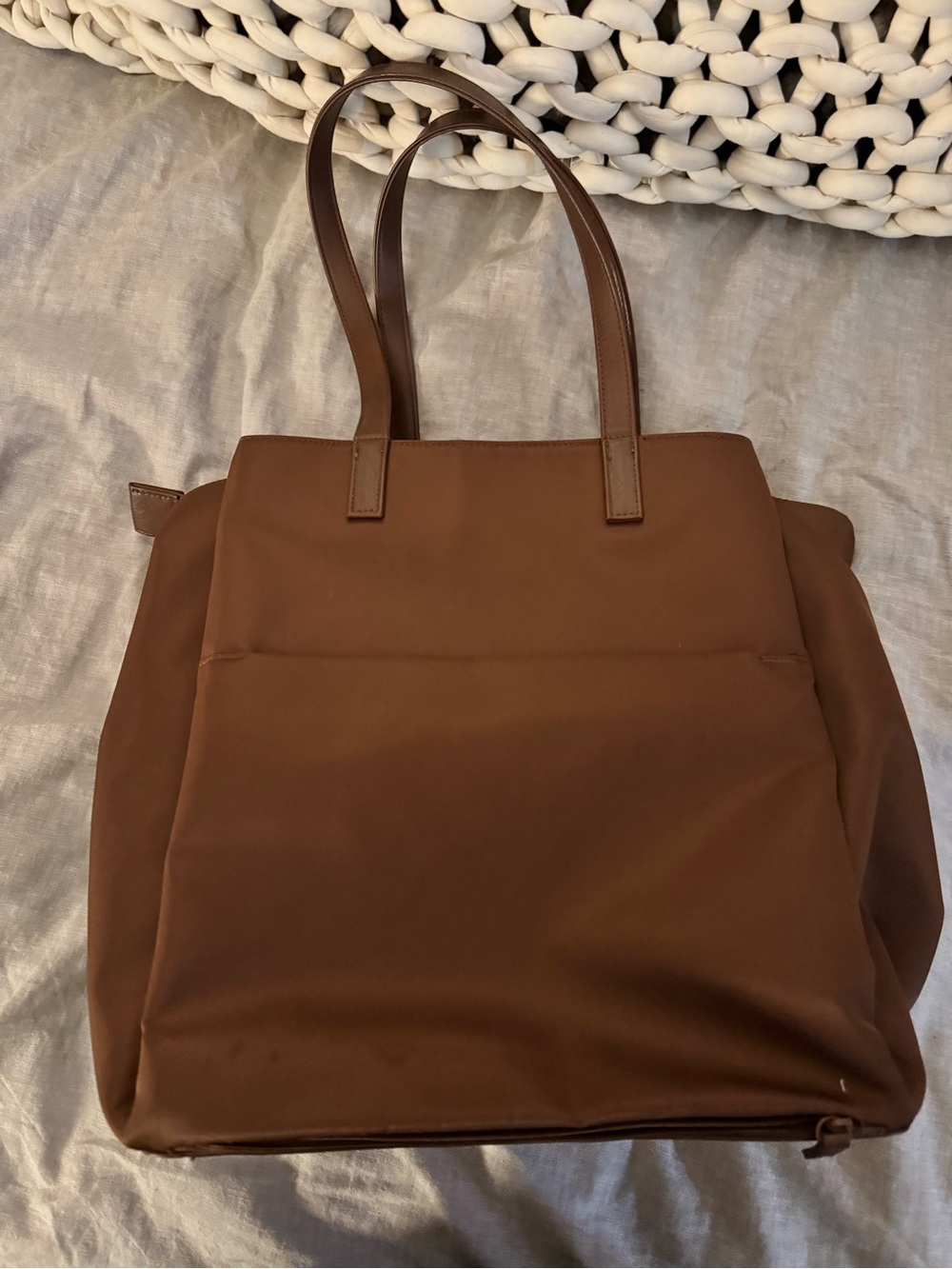 Beis Commuter Tote in Maple - Picture 9 of 12